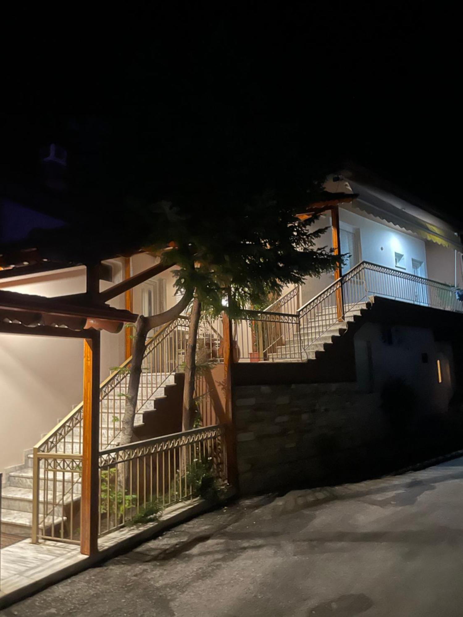 Voras Apartments กาโต ลูตรากี ภายนอก รูปภาพ